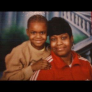 Meet your Posher, Dominique